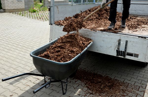 Bulk Mulch Delivery in Allen