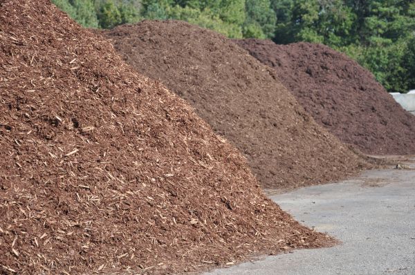 Brown Mulch Delivery in Allen